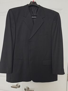Men's Black Single-Breasted Blazer by